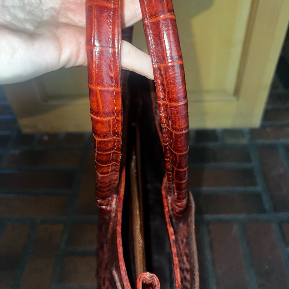 Veari brown crocodile satchel purse - Picture 3 of 11
